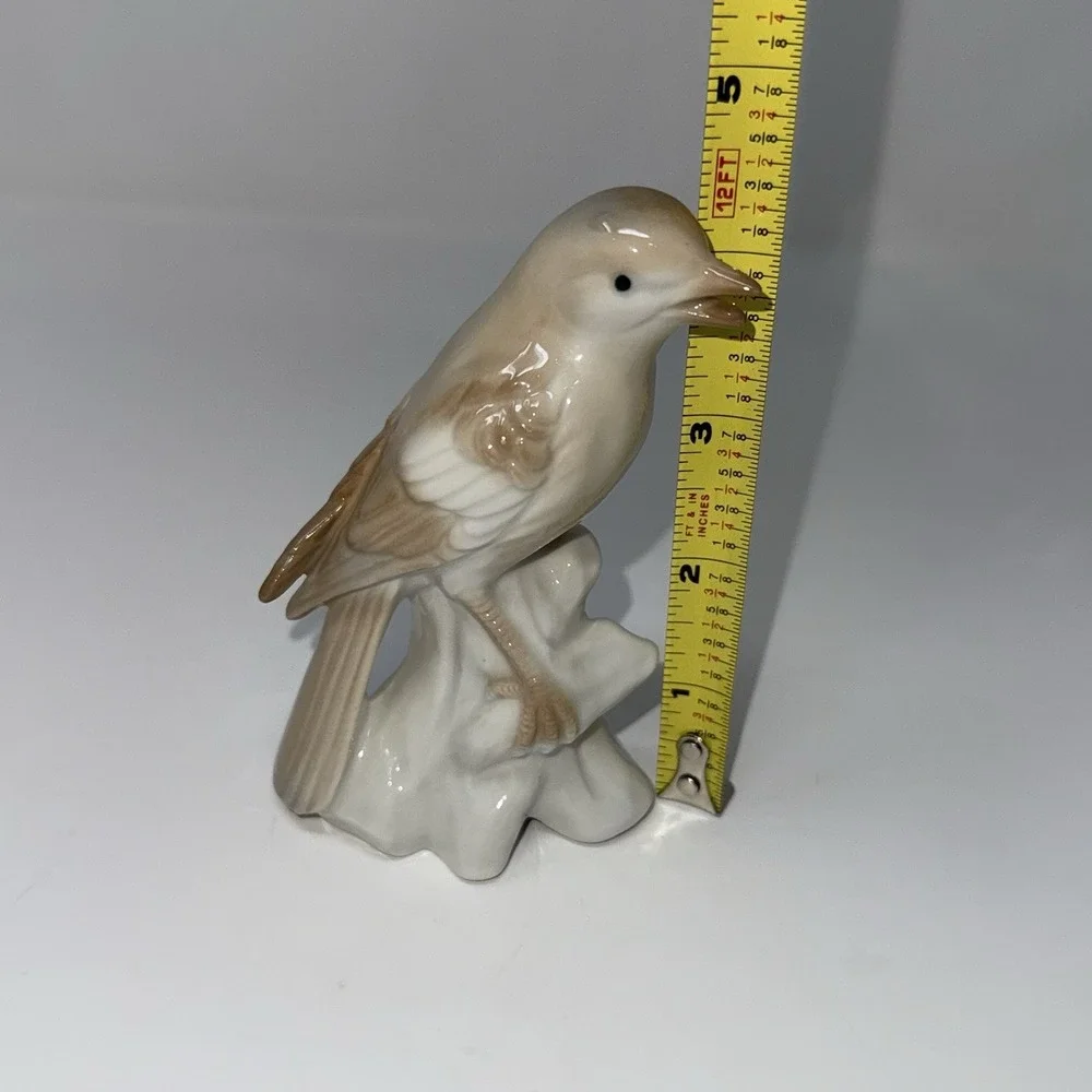 Vintage Otagiri Grey White Japanese Porcelain Sparrow Bird Figurine Song Tweet
